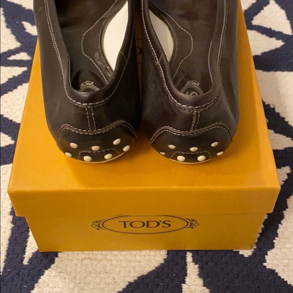 Fall Staple! Tod’s Open Toe Driving Shoe - Picture 5 of 6